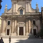 מלון דירות Barbacana מונופולי