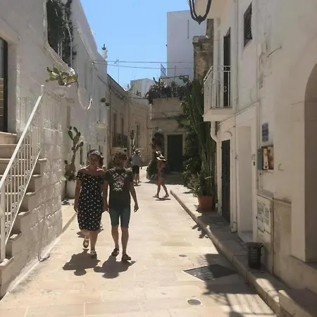 Barbacana مونوبولي