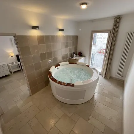 Hotel apartamentowy Barbacana Monopoli